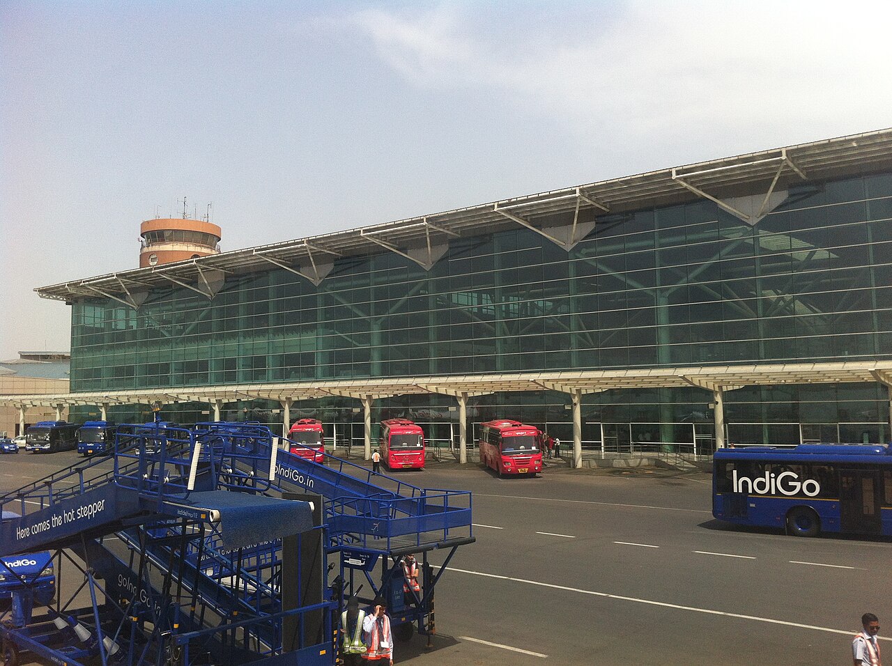 DEL airport exterior