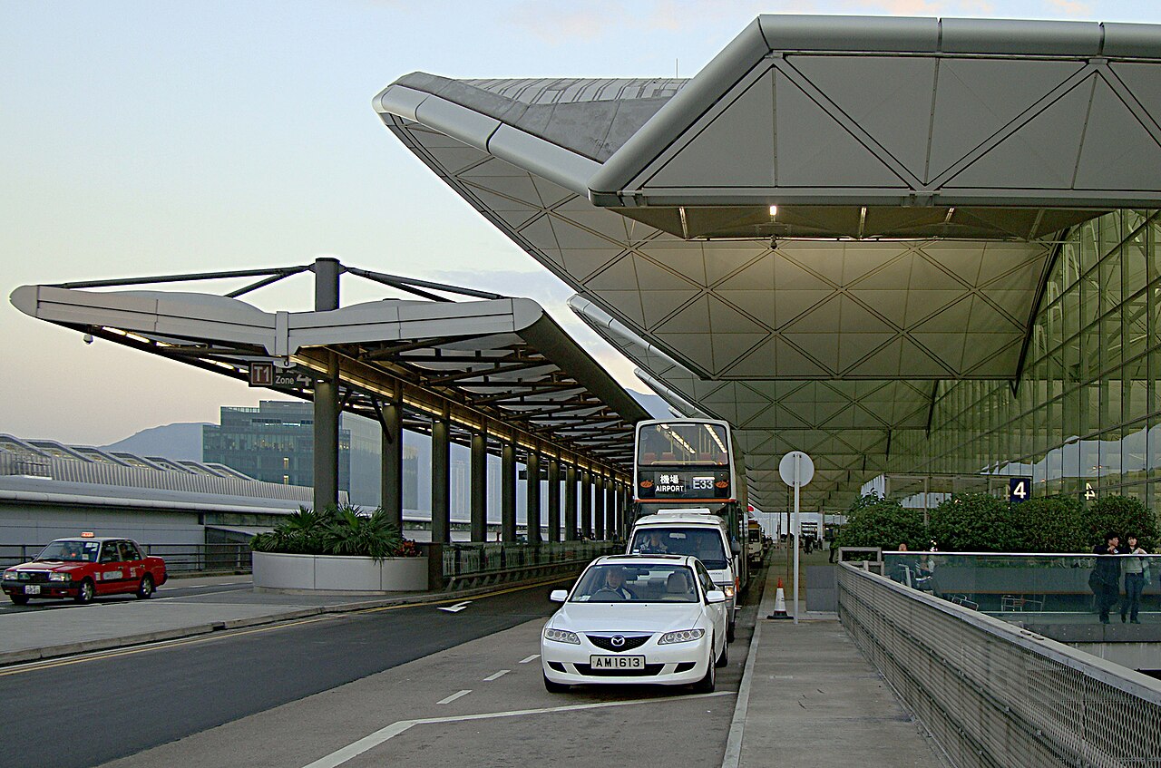 HKG airport exterior