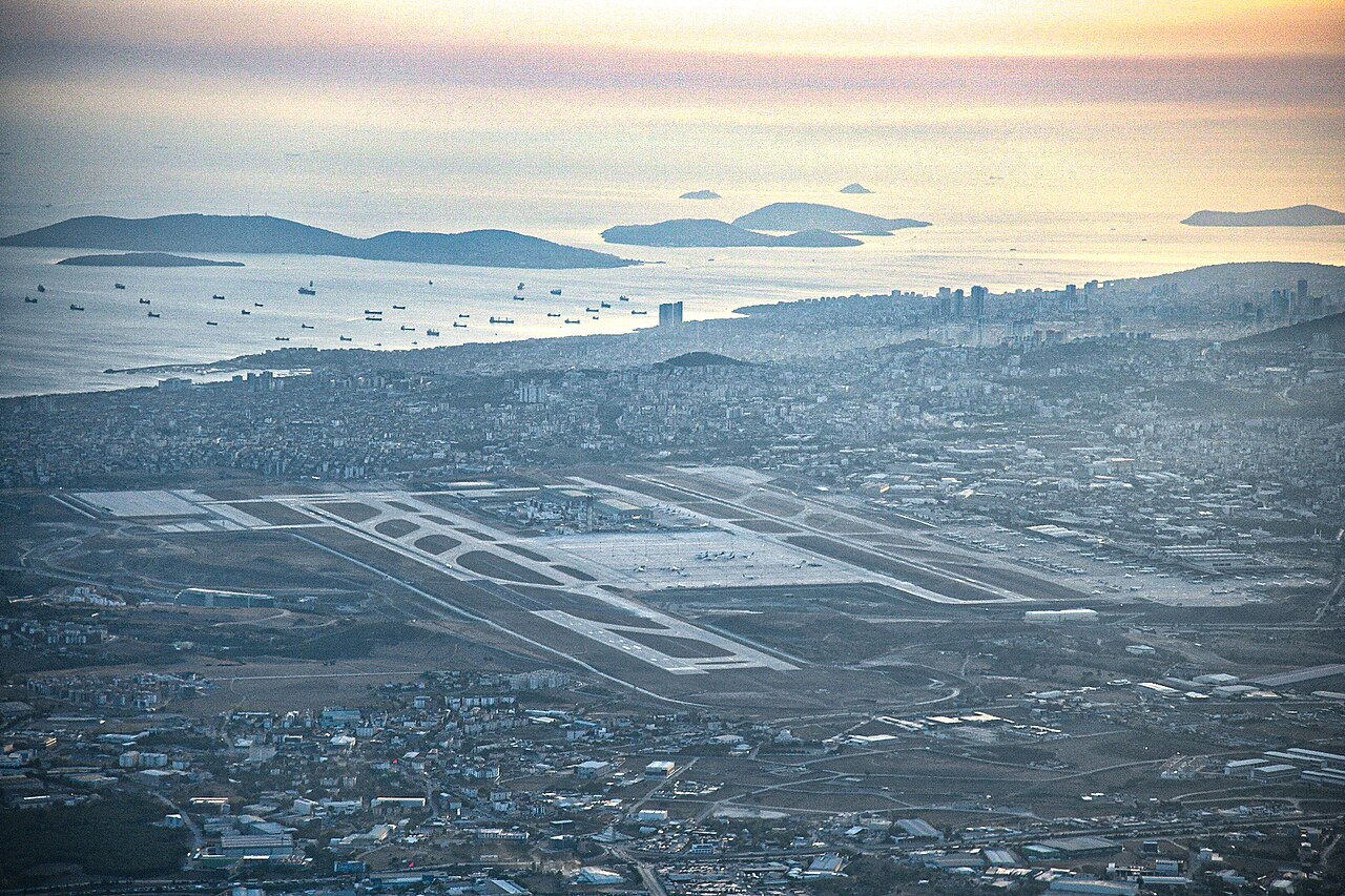 Istanbul Sabiha Gökçen Airport SAW terminal interior